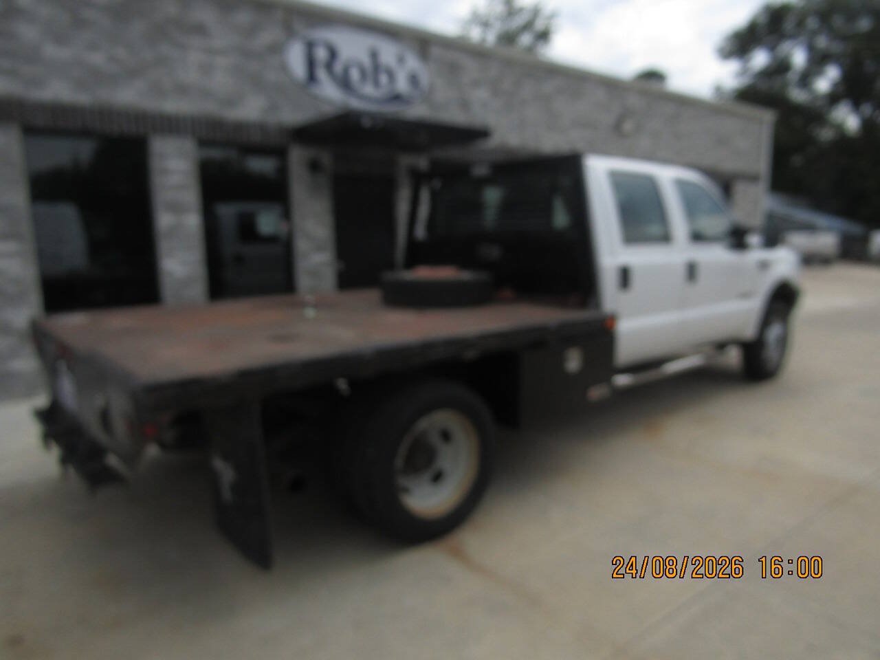 Used 2004 Ford F550 2WD Crew Cab Super Duty image 9