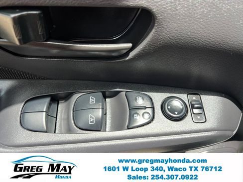Used 2024 Nissan Kicks S FWD image 22
