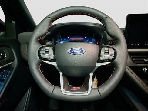 New 2026 Ford Explorer ST w/ Sun And Sound Package image 7