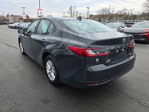 Used 2025 Toyota Camry LE image 5