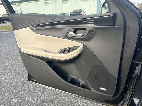 Certified 2017 Chevrolet Impala Premier w/ Enhanced Convenience Package image 17