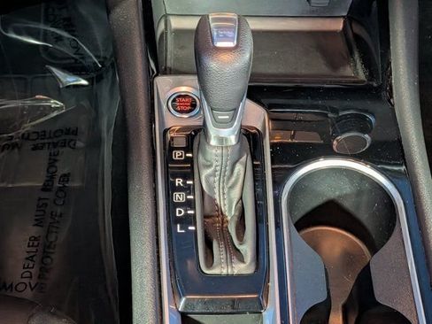 Used 2024 Nissan Altima 2.5 SV FWD image 20