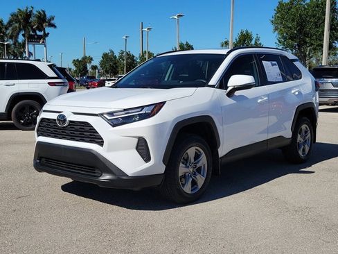 Used 2024 Toyota RAV4 XLE image 3