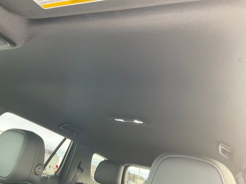 Used 2026 Chevrolet Equinox LT w/ Convenience Package II image 17