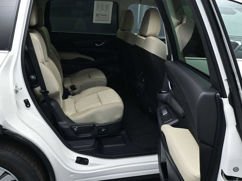 Used 2025 Subaru Ascent Premium AWD/4WD image 47