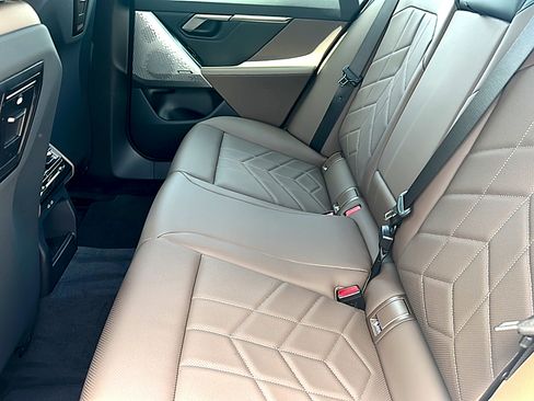 New 2026 BMW i5 eDrive40 RWD image 15