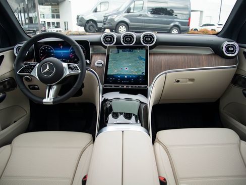 New 2026 Mercedes-Benz GLC 300 4MATIC image 17