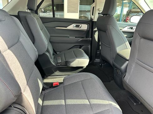 New 2026 Ford Explorer Active AWD/4WD image 30