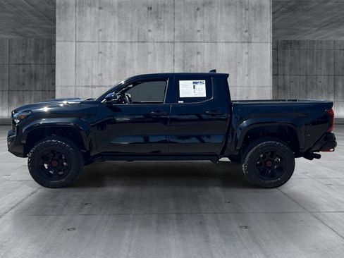 Used 2025 Toyota Tacoma TRD Pro AWD/4WD image 2