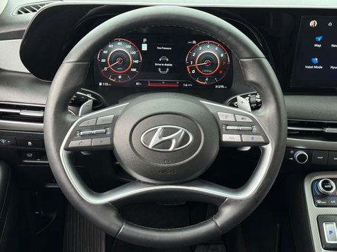 Used 2024 Hyundai Palisade SEL w/ Premium Package FWD image 4