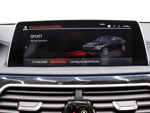 Used 2022 BMW 750i xDrive w/ Luxury Rear Seating Package image 44