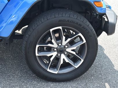 Used 2024 Jeep Wrangler Unlimited w/ Convenience Group