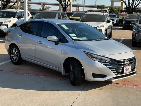 New 2025 Nissan Versa SV w/ Trunk Package image 4