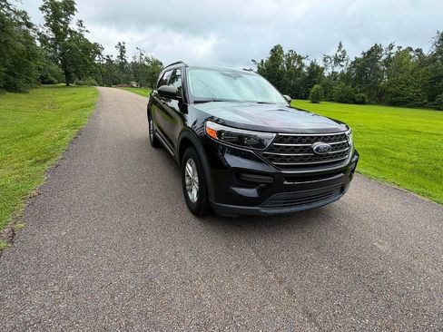 Used 2022 Ford Explorer XLT AWD/4WD image 14