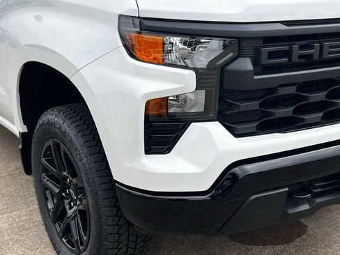 New 2026 Chevrolet Silverado 1500 Custom Trail Boss w/ Dark Appearance Package image 7