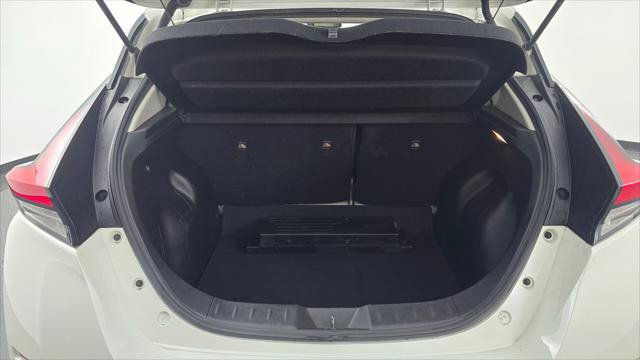 Used 2019 Nissan Leaf SL w/ SL Technology Package FWD image 18