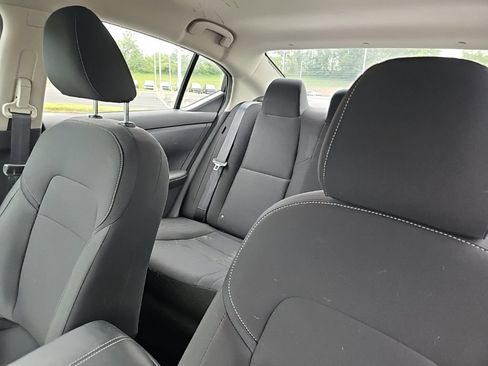 Used 2025 Nissan Sentra S FWD image 9