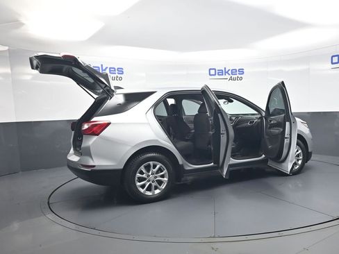 Used 2020 Chevrolet Equinox LT AWD/4WD image 53