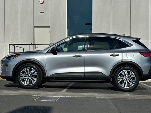 Certified 2022 Ford Escape SEL image 6