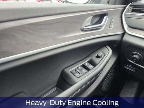 Used 2025 Jeep Grand Cherokee L Limited w/ Trailer Tow Package image 33