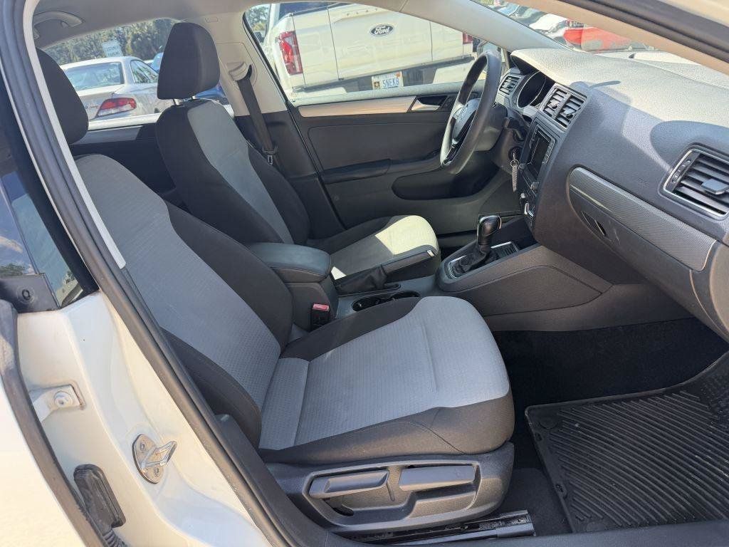 Used 2017 Volkswagen Jetta S FWD image 13