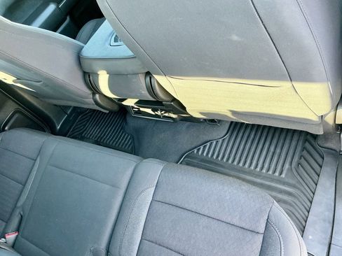 Used 2024 Chevrolet Silverado 2500 Custom w/ Custom Value Package image 24