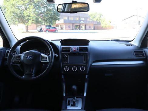 Used 2015 Subaru Forester 2.5i Premium AWD/4WD image 16