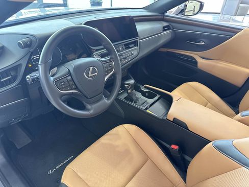 Certified 2025 Lexus ES 350 w/ Premium Package image 22