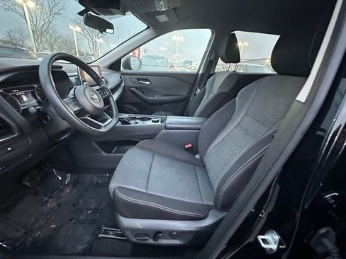 Certified 2021 Nissan Rogue SV image 23