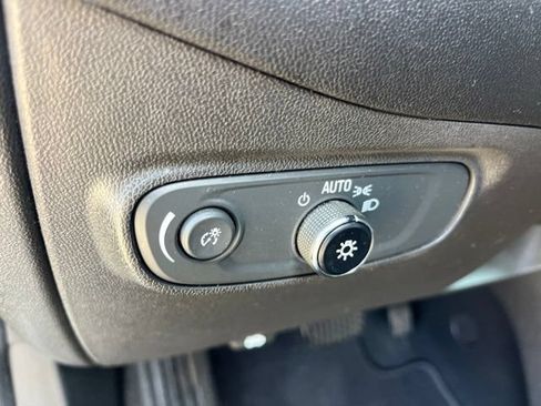 Used 2023 Chevrolet Equinox RS w/ RS Leather Package AWD/4WD image 15