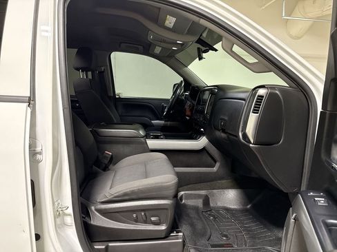 Used 2018 Chevrolet Silverado 1500 LT w/ All Star Edition image 21