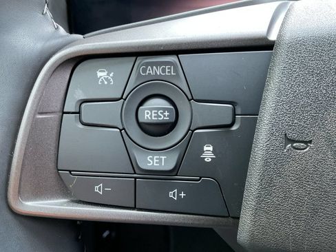Used 2026 Nissan Sentra SV w/ SV Convenience Package FWD image 35