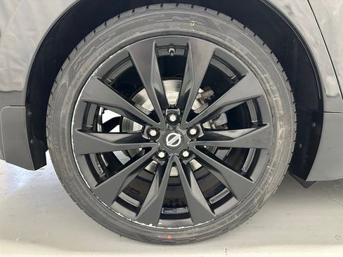 Used 2017 Nissan Maxima SR w/ Midnight Edition image 61