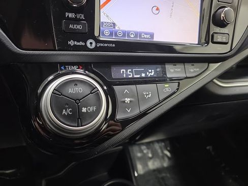 Used 2015 Toyota Prius C Three FWD image 22