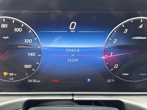 Used 2023 Mercedes-Benz C 300 Sedan image 32