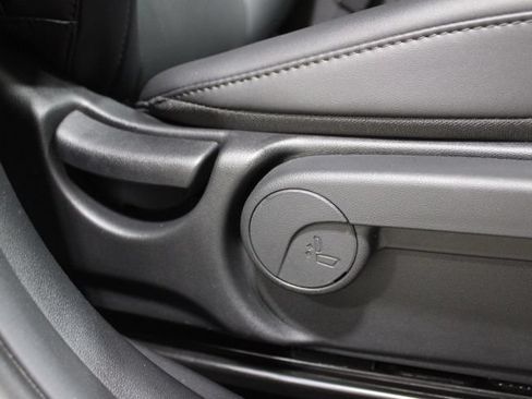 Used 2024 Hyundai Kona Limited FWD image 26