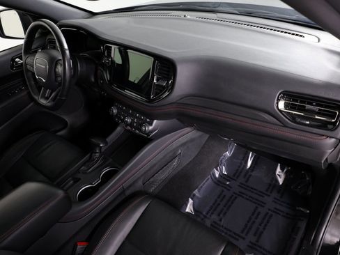 Used 2024 Dodge Durango GT image 40