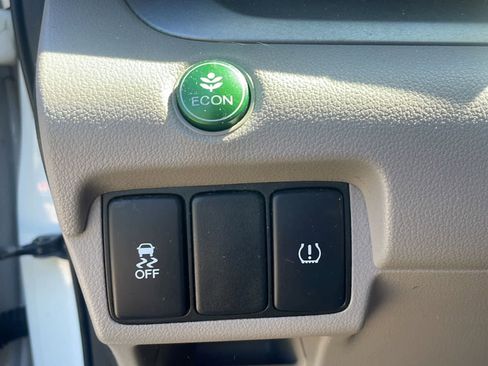 Used 2014 Honda CR-V LX image 15