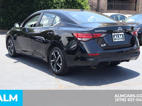 Used 2024 Nissan Sentra SV FWD image 8