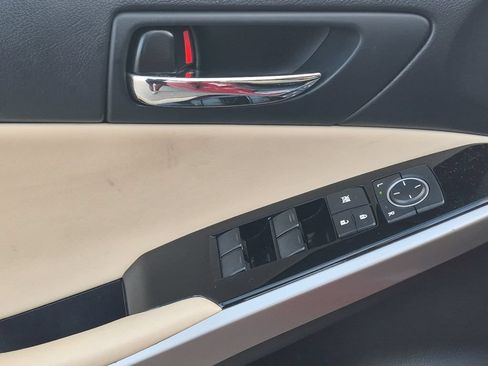 Used 2016 Lexus IS 200t w/ Navigation System Package RWD image 7