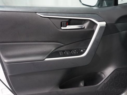 Certified 2024 Toyota RAV4 XLE image 30