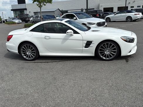 Used 2017 Mercedes-Benz SL 450 image 4