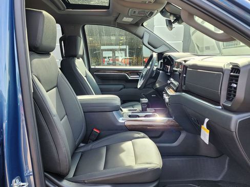 New 2026 GMC Sierra 1500 Elevation w/ Elevation Premium Package AWD/4WD image 39