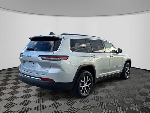 Used 2024 Jeep Grand Cherokee L Limited AWD/4WD image 7