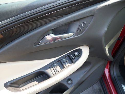 Used 2020 Buick Envision Preferred image 12