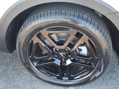 Certified 2024 Kia Telluride EX X-Line AWD/4WD image 12