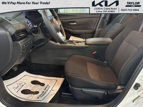 Used 2024 Nissan Sentra SV image 9