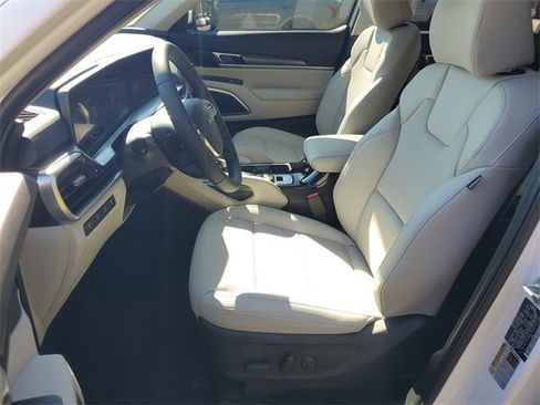New 2025 Kia Telluride S image 23