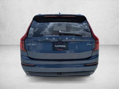 New 2026 Volvo XC90 B6 Ultra w/ Protection Package AWD/4WD image 7