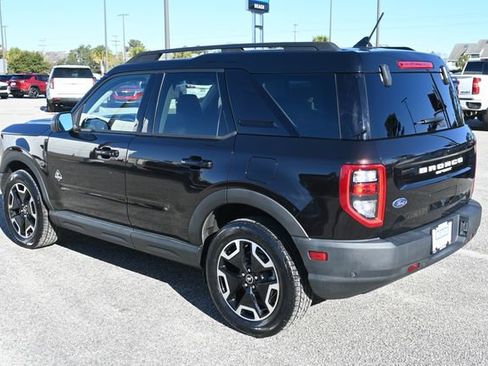 Used 2021 Ford Bronco Sport Outer Banks image 3